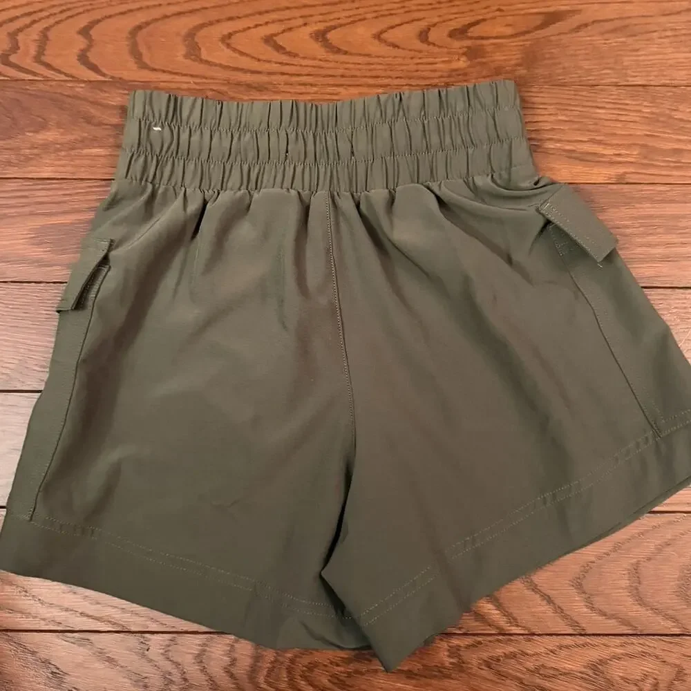 Abercrombie & Fitch Women’s Green Cargo Shorts Size XXS - Picture 3 of 4